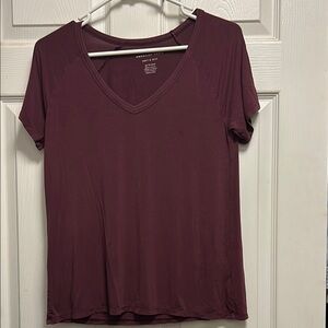 American Eagle Outfitters Women's Burgundy V-Neck Top